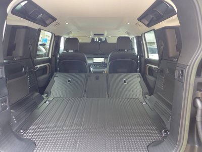 صورة مصغرة 56 لـ 2023 LAND Rover DEFENDER