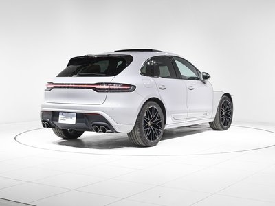 PORSCHE MACAN - 5