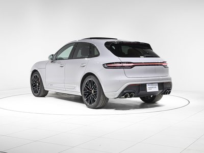 PORSCHE MACAN - 7