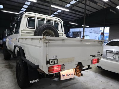 TOYOTA LAND CRUISER - 2