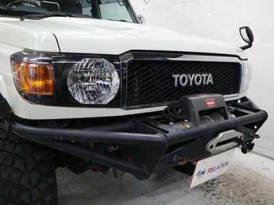 TOYOTA LAND CRUISER - 9