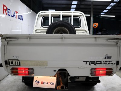 TOYOTA LAND CRUISER - 5