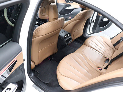 MERCEDES-BENZ E-CLASS - 10