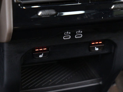 2024 BMW 5 SERIES — миниатюра 13