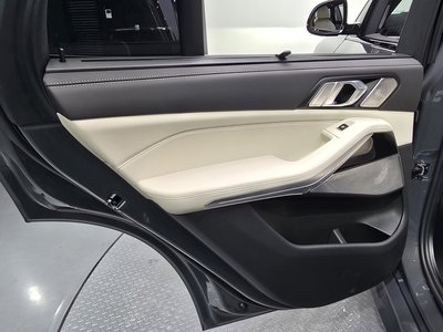 2025 BMW X5 — миниатюра 15