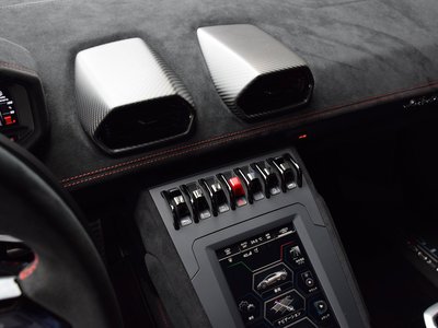 LAMBORGHINI HURACAN - 9