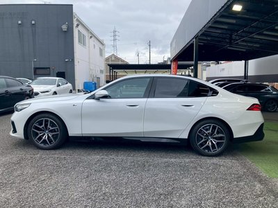 صورة مصغرة 73 لـ 2024 BMW 5 SERIES