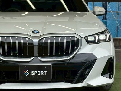 صورة مصغرة 65 لـ 2024 BMW 5 SERIES