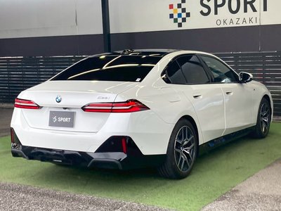 صورة مصغرة 75 لـ 2024 BMW 5 SERIES