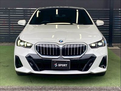 صورة مصغرة 15 لـ 2024 BMW 5 SERIES
