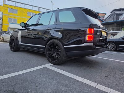 2018 LAND Rover RANGE ROVER — фото 5