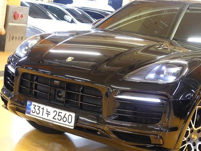 صورة 6 لـ 2022 Porsche CAYENNE