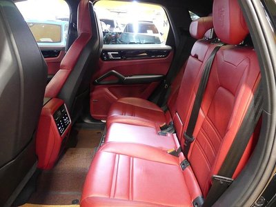 2022 Porsche CAYENNE 缩略图 16