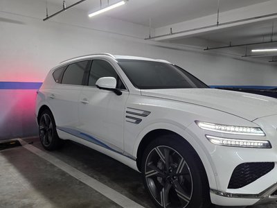 صورة 2 لـ 2025 Genesis GV80