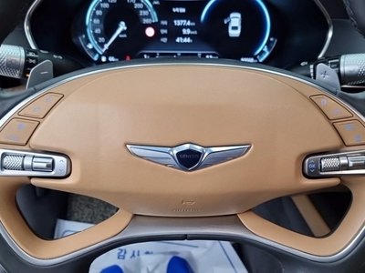 GENESIS G80 (RG3) - 9