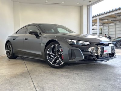 AUDI RS E-TRON GT - 6