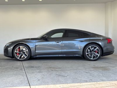 AUDI RS E-TRON GT - 7