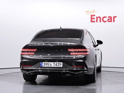 GENESIS G80 (RG3) - 4