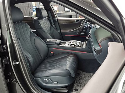 GENESIS G80 (RG3) - 10