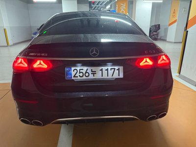 MERCEDES-BENZ E-CLASS - 4