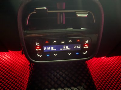 MERCEDES-BENZ E-CLASS - 8