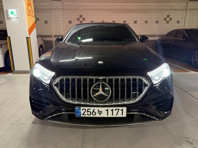 MERCEDES-BENZ E-CLASS - 1