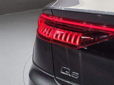 AUDI Q8 - 10