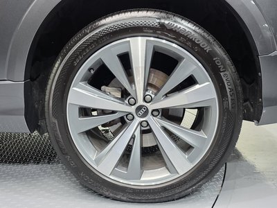 AUDI Q8 - 8