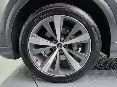 AUDI Q8 - 6
