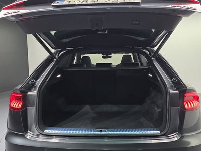 2021 AUDI Q8 — миниатюра 34