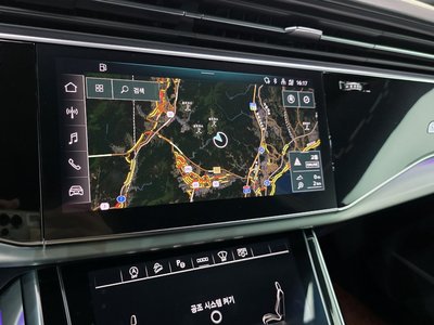 2021 AUDI Q8 — миниатюра 20
