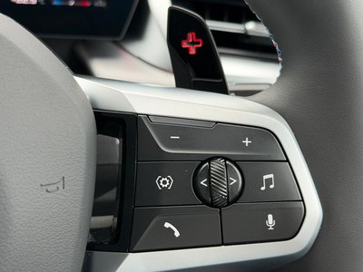 2025 BMW X2 — миниатюра 36