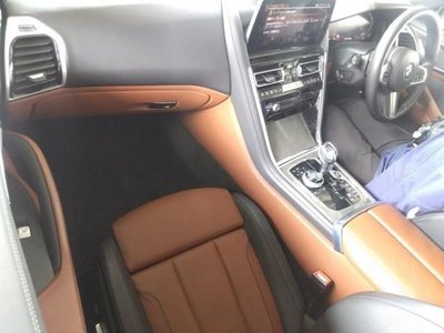 BMW 8 SERIES - 3