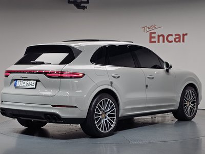 PORSCHE CAYENNE - 2