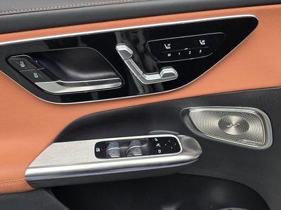 2024 Mercedes-BENZ GLC — миниатюра 15