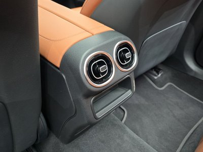 2024 Mercedes-BENZ GLC — миниатюра 26