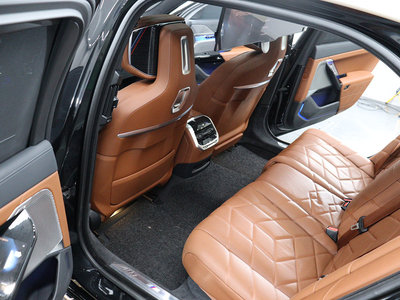 BMW 7 SERIES - 10