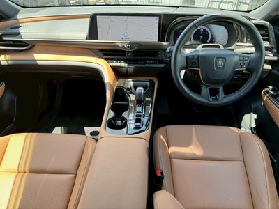 TOYOTA CROWN SPORT - 2