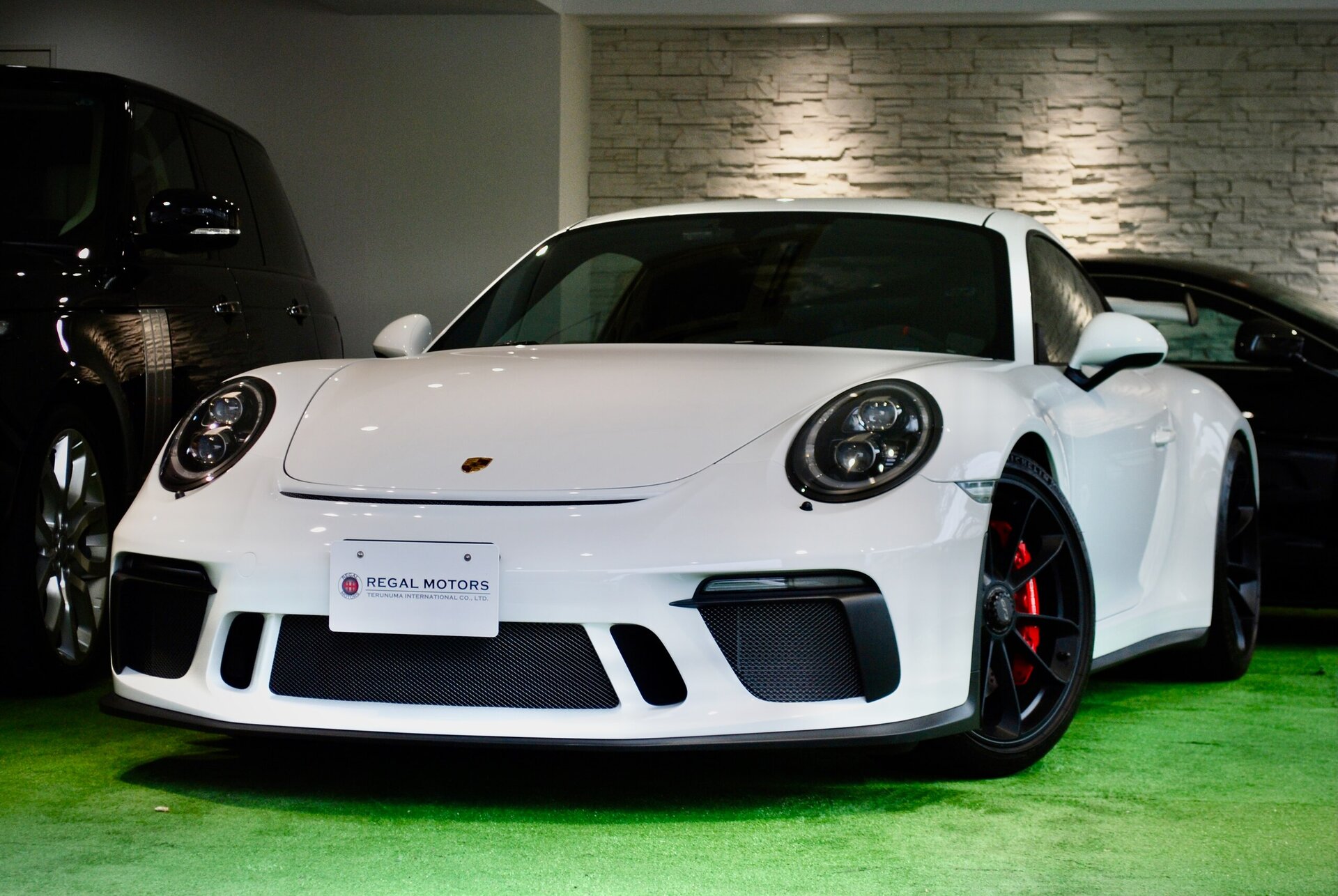 PORSCHE 911 - View 1