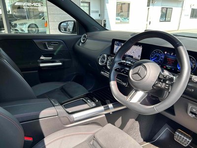 MERCEDES-BENZ EQA - 7