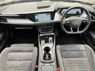 2023 AUDI RS E-TRON GT 照片 2