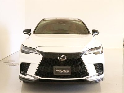 صورة 2 لـ 2023 Lexus RX