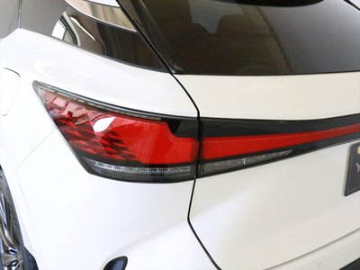 صورة 9 لـ 2023 Lexus RX