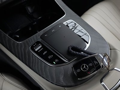 MERCEDES-BENZ CLS - 9