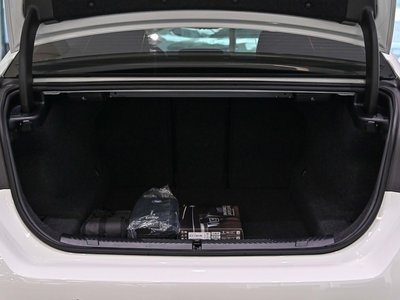 صورة مصغرة 17 لـ 2025 BMW 5 SERIES