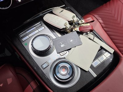 GENESIS G80 (RG3) - 9