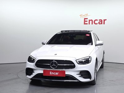 MERCEDES-BENZ E-CLASS - 2