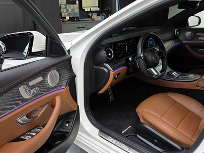 MERCEDES-BENZ E-CLASS - 10