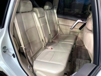 TOYOTA LAND CRUISER PRADO - 9