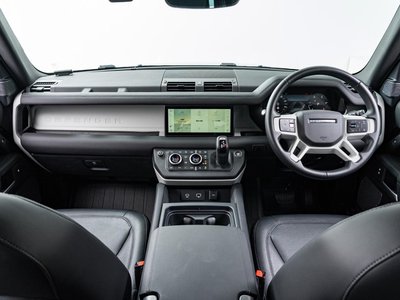 LAND ROVER DEFENDER - 2